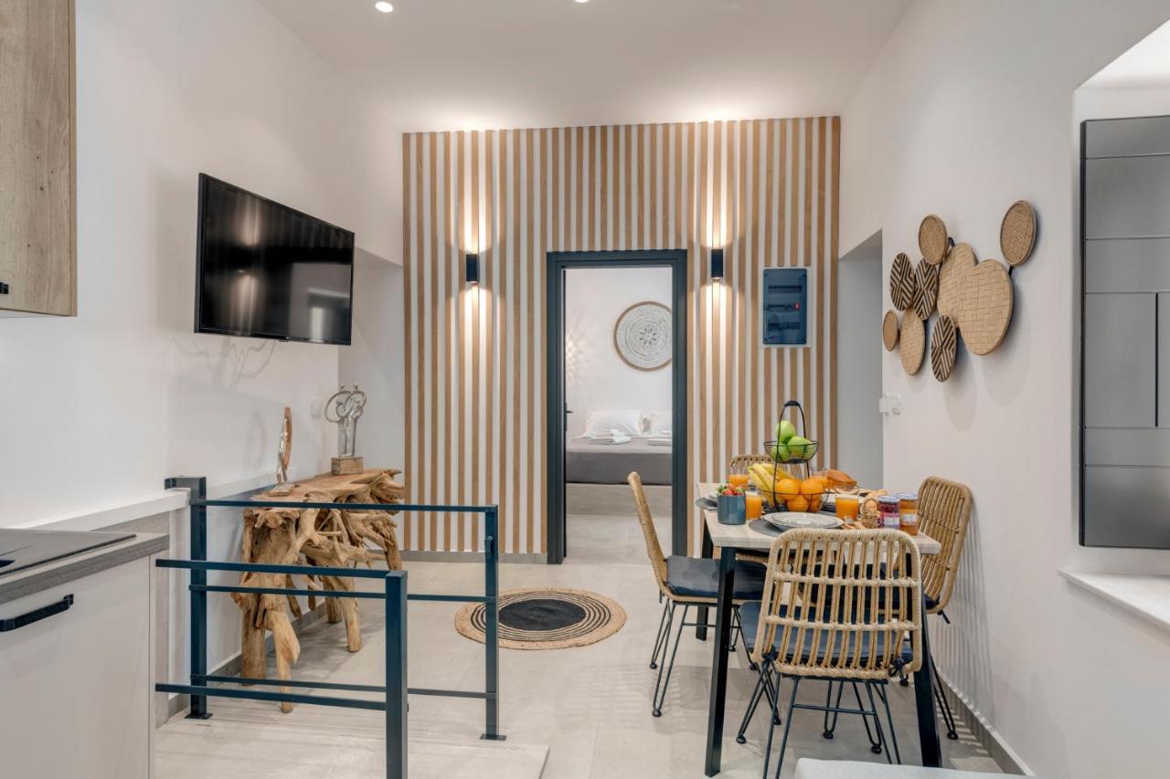 Syrose Suites Ermoupoli Ngoại thất bức ảnh