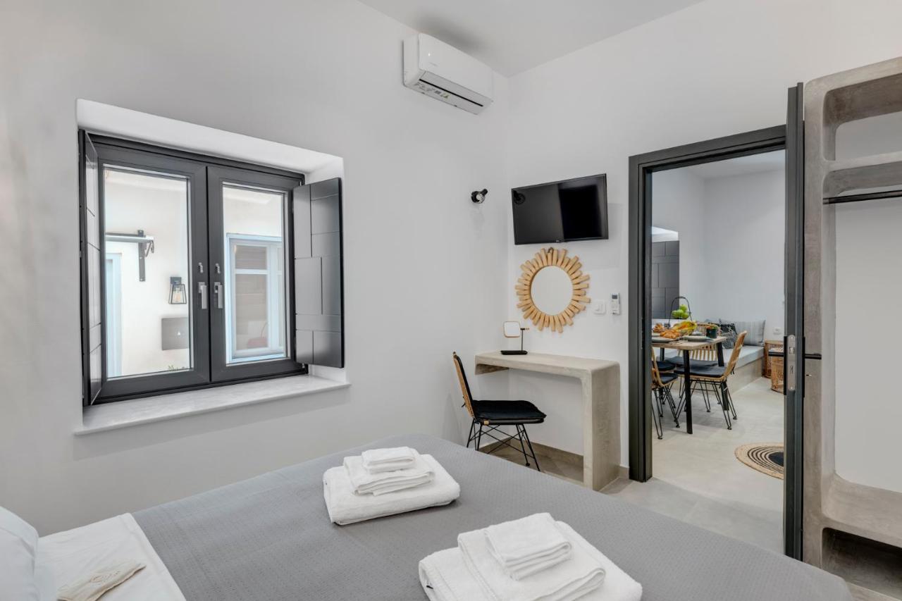 Syrose Suites Ermoupoli Ngoại thất bức ảnh
