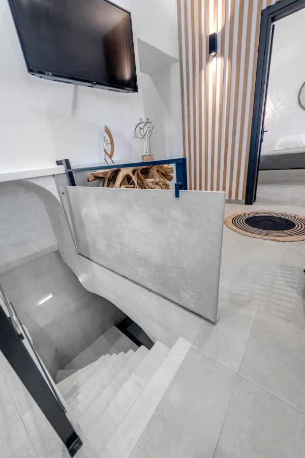 Syrose Suites Ermoupoli Ngoại thất bức ảnh